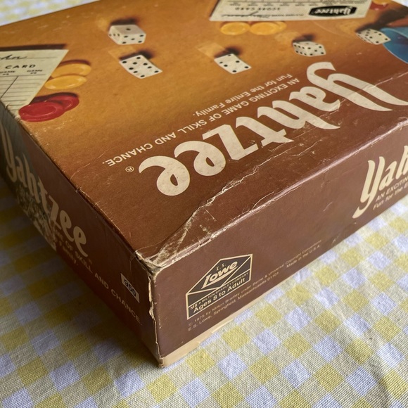 Vintage 70’s Yahtzee Game in Box - Picture 3 of 8